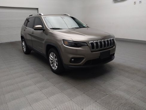 Used 2019 Jeep Cherokee Latitude w/ Popular Appearance Group image 13