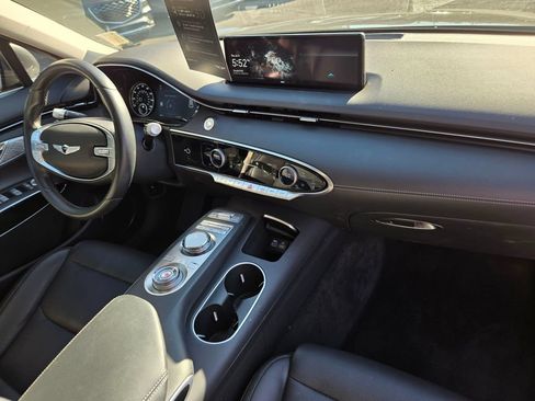Used 2025 Genesis GV70 2.5T AWD/4WD image 10