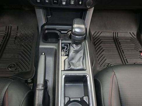 Used 2018 Toyota Tacoma TRD Pro AWD/4WD image 10