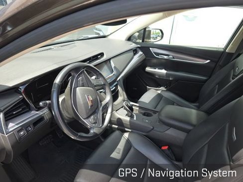 Used 2019 Cadillac XT5 Luxury FWD image 9