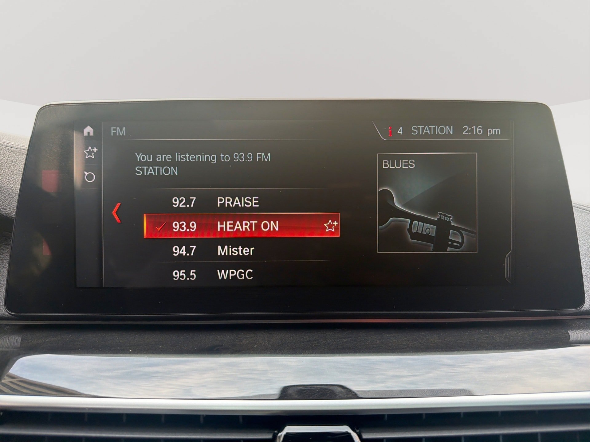 Used 2017 BMW 540i RWD image 12