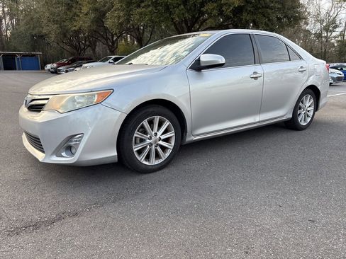 Used 2012 Toyota Camry XLE w/ Leather Pkg image 23