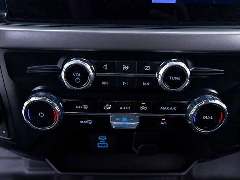 Used 2024 Ford F150 XLT w/ FX4 Off-Road Package AWD/4WD image 25