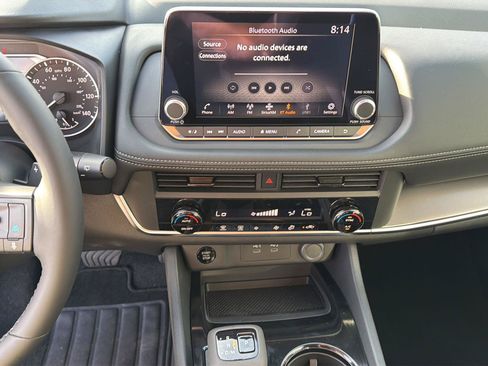 Used 2026 Nissan Rogue SV AWD/4WD image 24