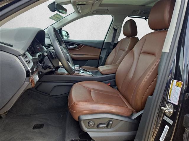 Used 2019 Audi Q7 3.0T Premium Plus w/ Premium Plus Package AWD/4WD image 16