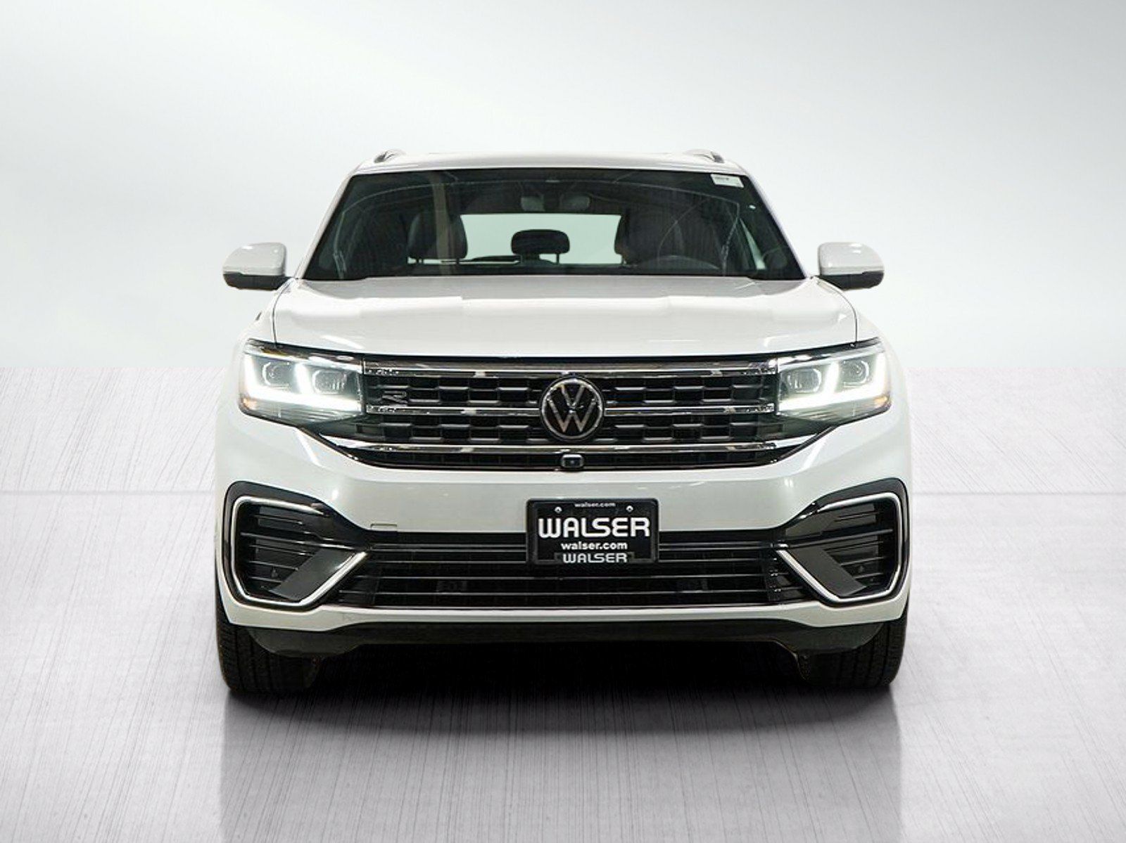 Used 2023 Volkswagen Atlas Cross Sport SEL Premium R-Line AWD/4WD image 9