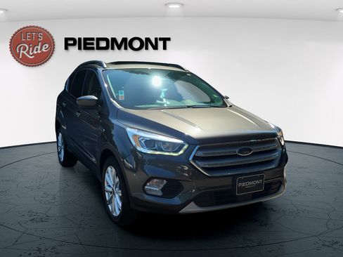 Used 2019 Ford Escape SEL AWD/4WD image 3