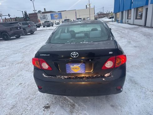 Used 2010 Toyota Corolla image 10