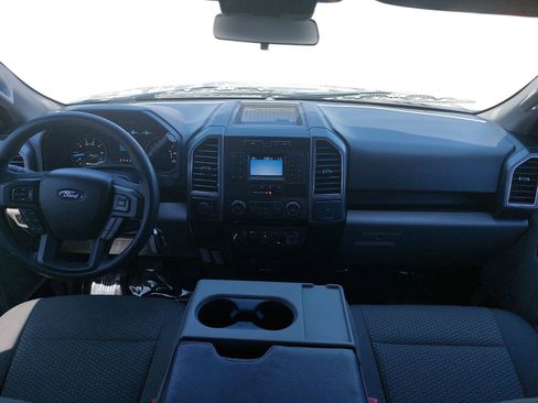 Used 2018 Ford F150 XLT AWD/4WD image 9