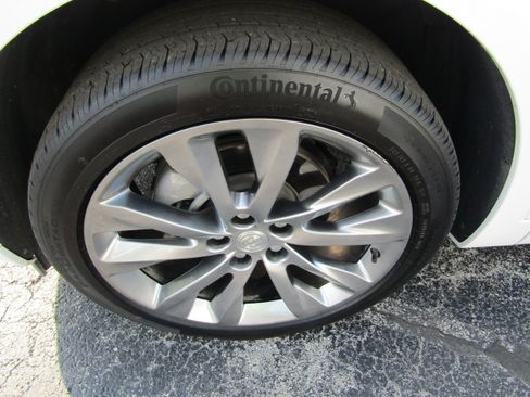 Used 2021 Buick Envision Avenir w/ Technology Package II image 6