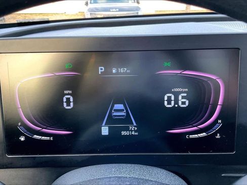 Used 2023 Kia Sportage LX image 17