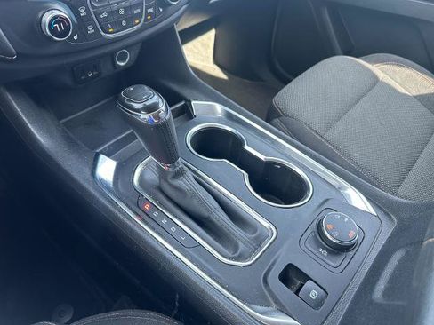 Used 2019 Chevrolet Traverse LT AWD/4WD image 39