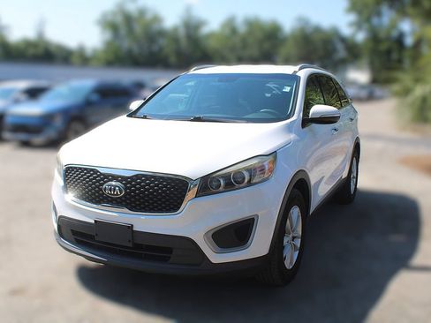 Used 2017 Kia Sorento LX FWD image 15