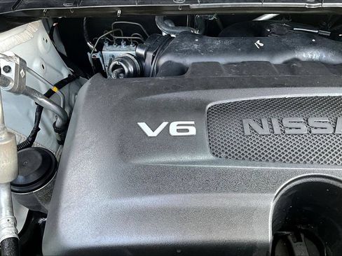 Used 2024 Nissan Pathfinder SL w/ SL Premium Package AWD/4WD image 32