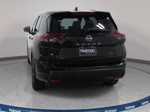 Used 2025 Nissan Rogue SV AWD/4WD image 7