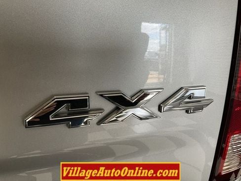Used 2015 RAM 2500 SLT AWD/4WD image 28