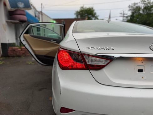 Used 2014 Hyundai Sonata GLS FWD image 43