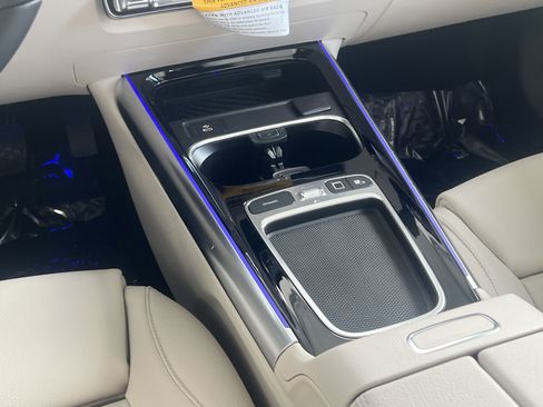 Certified 2025 Mercedes-Benz GLA 250 image 38