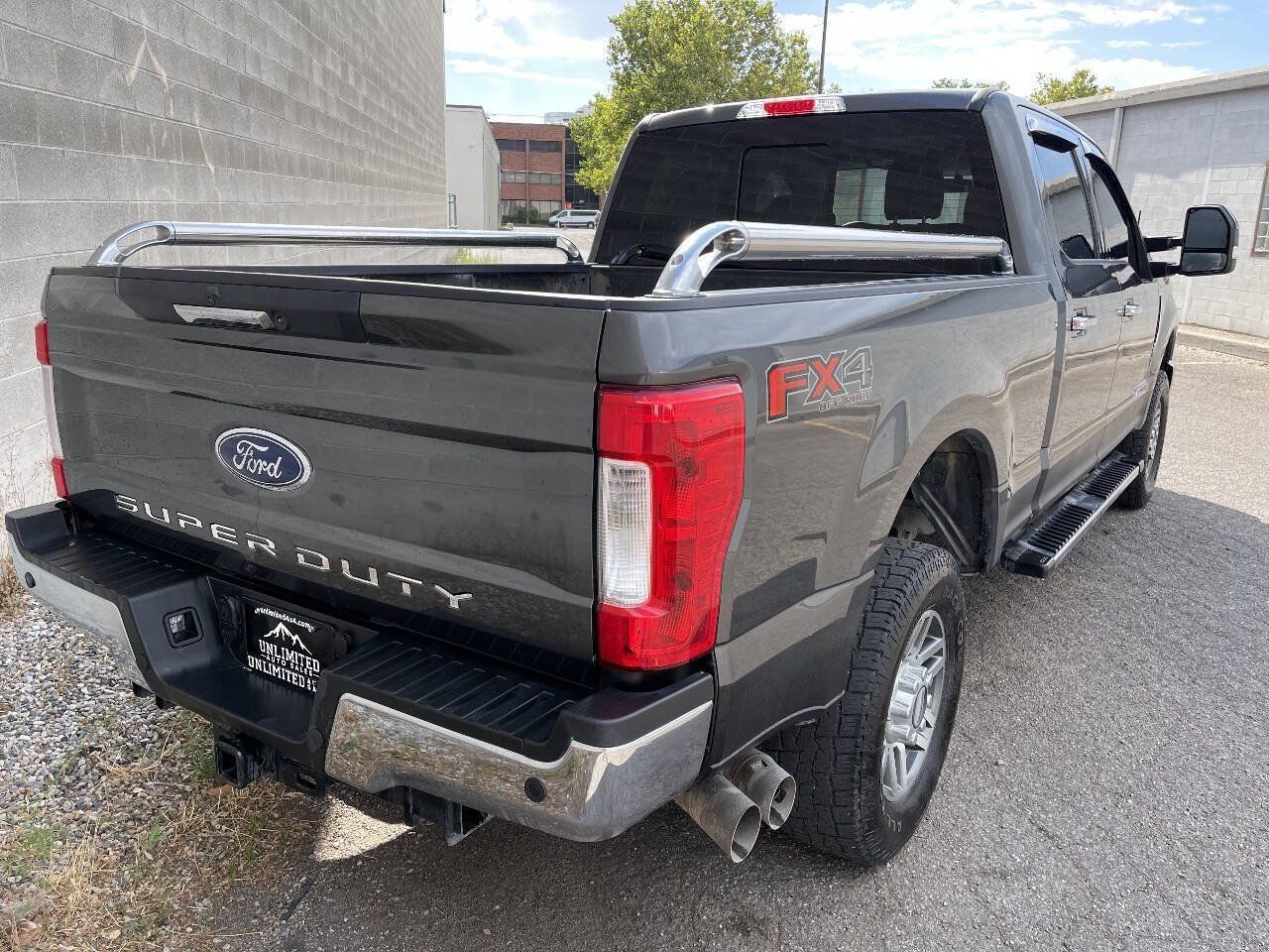 Used 2019 Ford F250 Lariat w/ Lariat Value Package AWD/4WD image 6