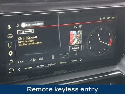 Used 2025 GMC Sierra 2500 AT4X image 16