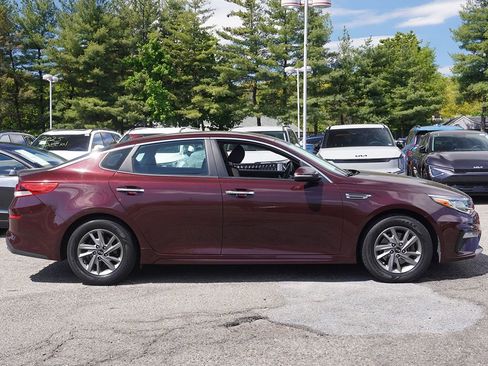 Used 2019 Kia Optima LX FWD image 17