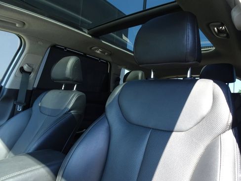 Used 2019 Hyundai Santa Fe AWD image 10