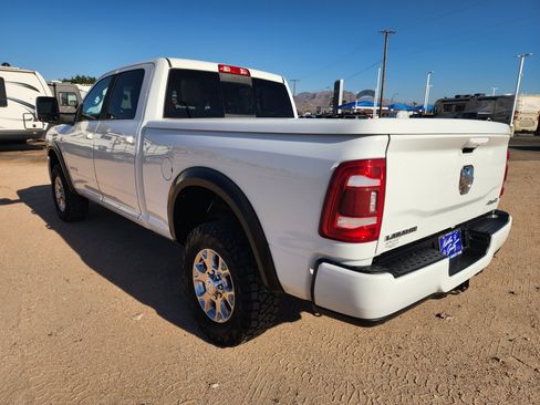 Used 2024 RAM 2500 Laramie AWD/4WD image 7