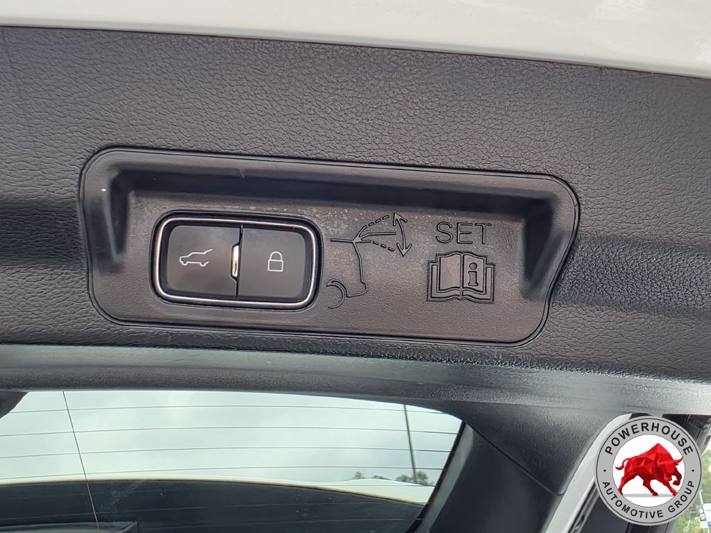 Used 2021 Ford Explorer XLT RWD image 15