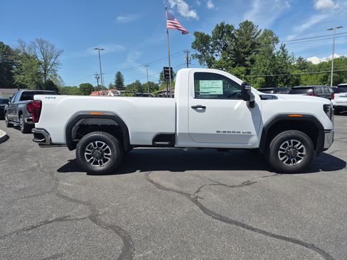 Used 2026 GMC Sierra 3500 Pro w/ Convenience Package AWD/4WD image 7