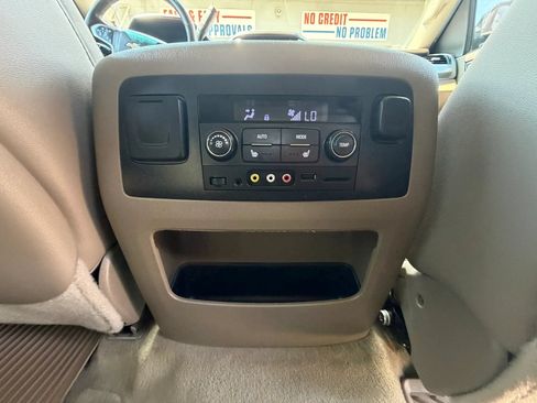 Used 2015 Chevrolet Tahoe LTZ RWD image 18