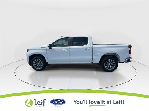 Used 2022 Chevrolet Silverado 1500 LT w/ Z71 Off-Road Package image 5