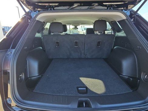 Used 2025 Chevrolet Blazer LT FWD image 26