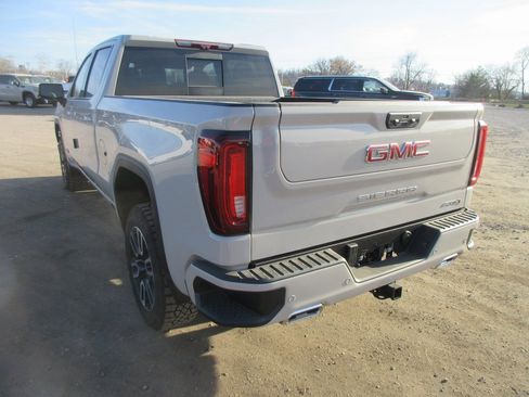 New 2026 GMC Sierra 1500 AT4 w/ AT4 Premium Package image 9