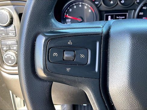 Used 2022 Chevrolet Silverado 1500 Custom AWD/4WD image 12
