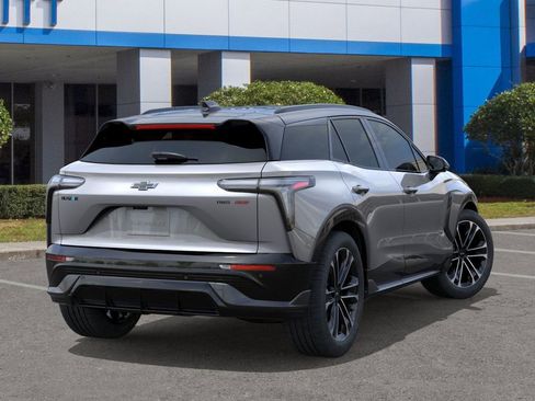 New 2026 Chevrolet Blazer EV SS image 4