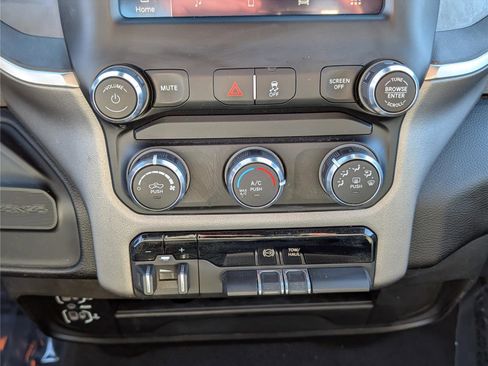 Used 2024 RAM 3500 Big Horn image 26