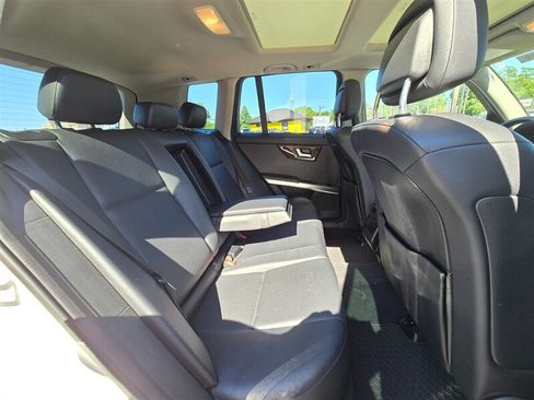 Used 2015 Mercedes-Benz GLK 350 4MATIC image 16