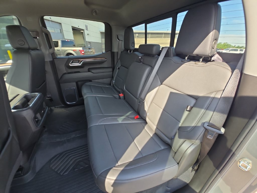 Certified 2024 Chevrolet Silverado 1500 LT Trail Boss w/ Convenience Package II AWD/4WD image 28