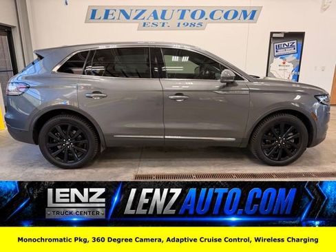 Used 2022 Lincoln Nautilus Reserve AWD/4WD image 1