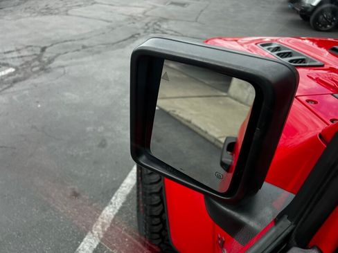 Used 2020 Jeep Gladiator Rubicon AWD/4WD image 26