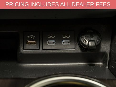 Certified 2024 Toyota Highlander Limited AWD/4WD image 18