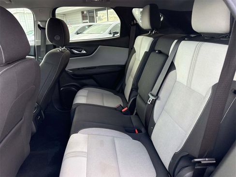 Used 2023 Chevrolet Blazer LT w/ Driver Confidence Package image 9