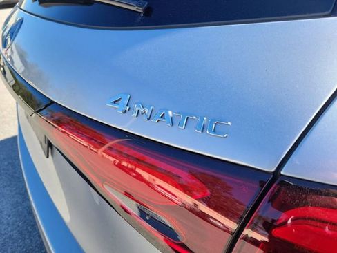 Used 2024 Mercedes-Benz GLC 300 4MATIC image 8