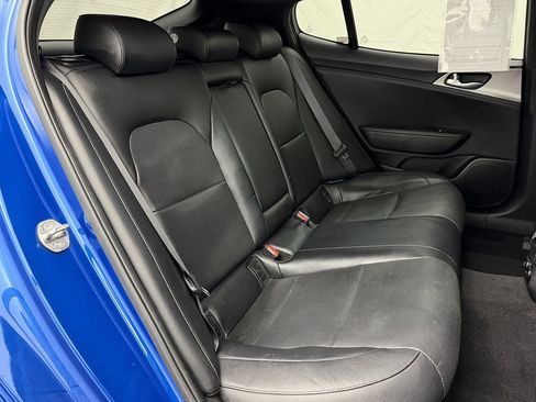 Used 2018 Kia Stinger GT image 30