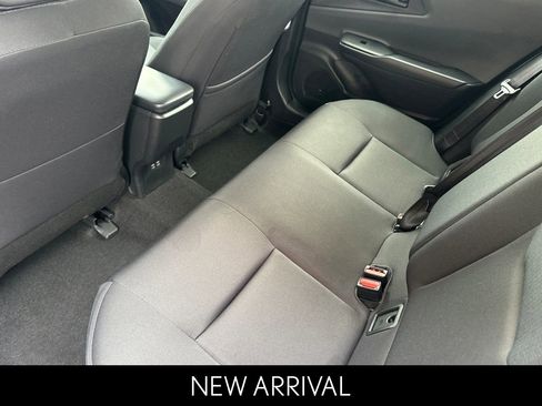 Used 2025 Toyota Prius LE image 14