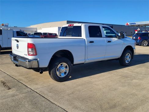 New 2024 RAM 3500 Tradesman w/ Chrome Appearance Group image 7