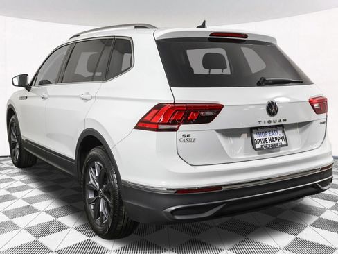 Certified 2022 Volkswagen Tiguan SE image 19