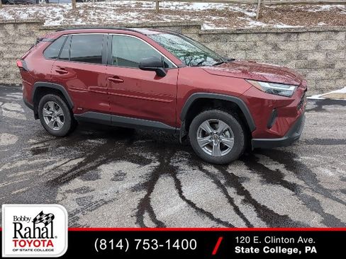 Used 2024 Toyota RAV4 LE image 1