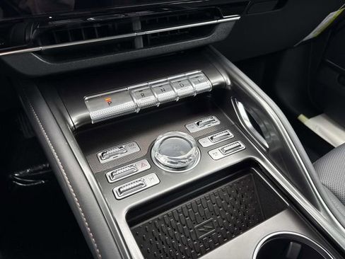 New 2026 Lincoln Nautilus Premier w/ Jet Appearance Package AWD/4WD image 28