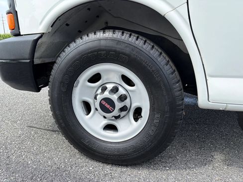 Used 2013 GMC Savana 2500 RWD image 34